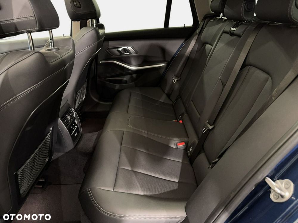 BMW Seria 3 - 15