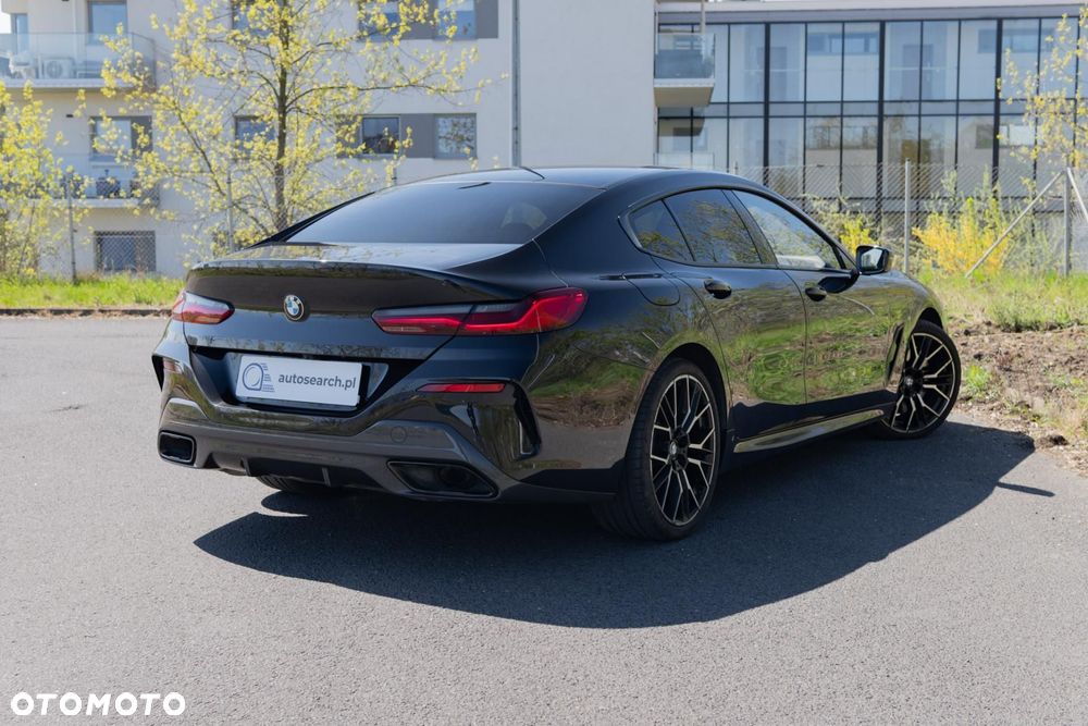 BMW Seria 8 840d xDrive mHEV - 5