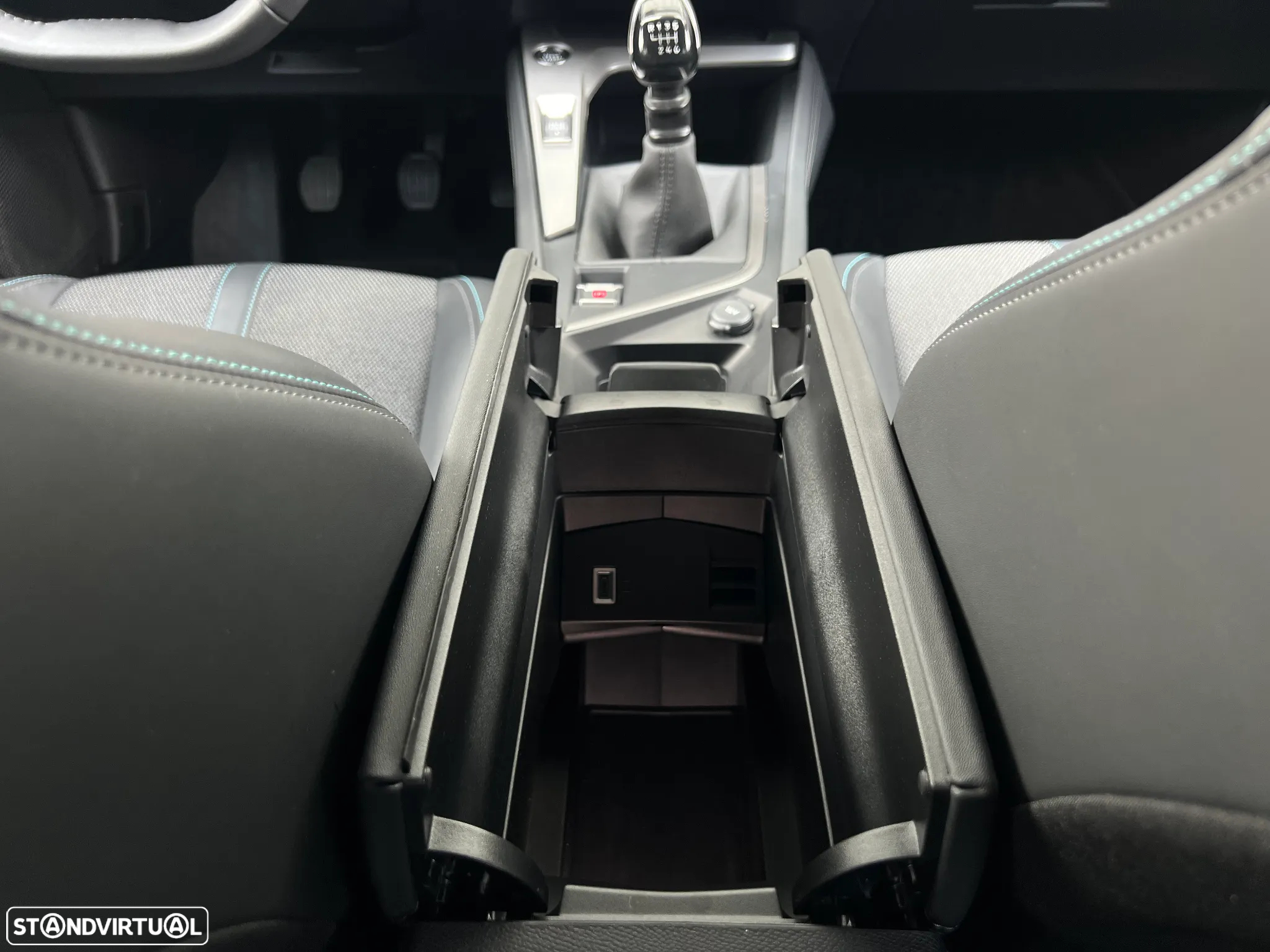 Peugeot 308 SW 1.2 PureTech Allure - 34