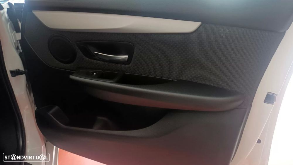 BMW 225xe Active Tourer Line Sport - 58