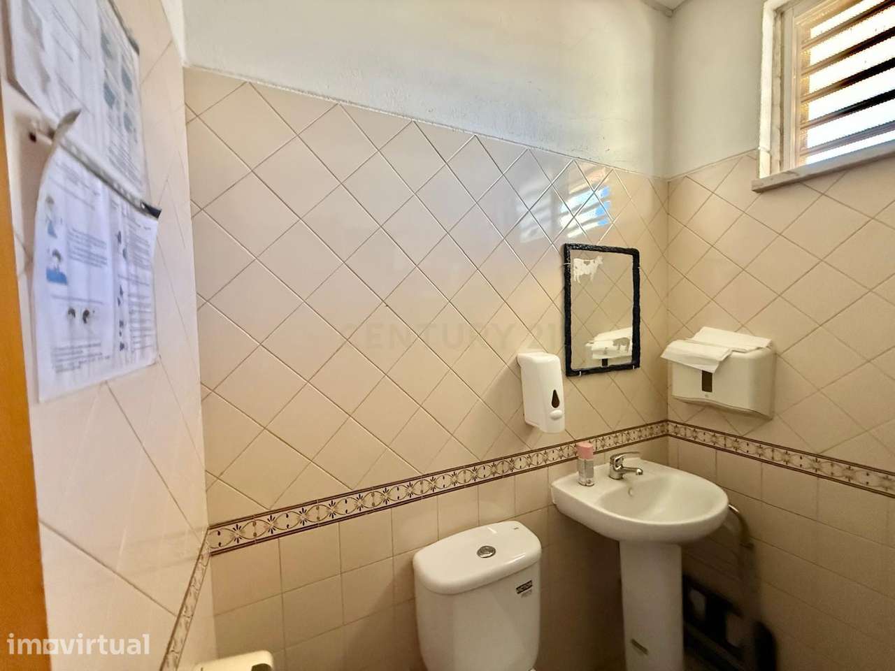 Loja em Azeitão, Setúbal - Excelente Oportunidade - Grande imagem: 2/3