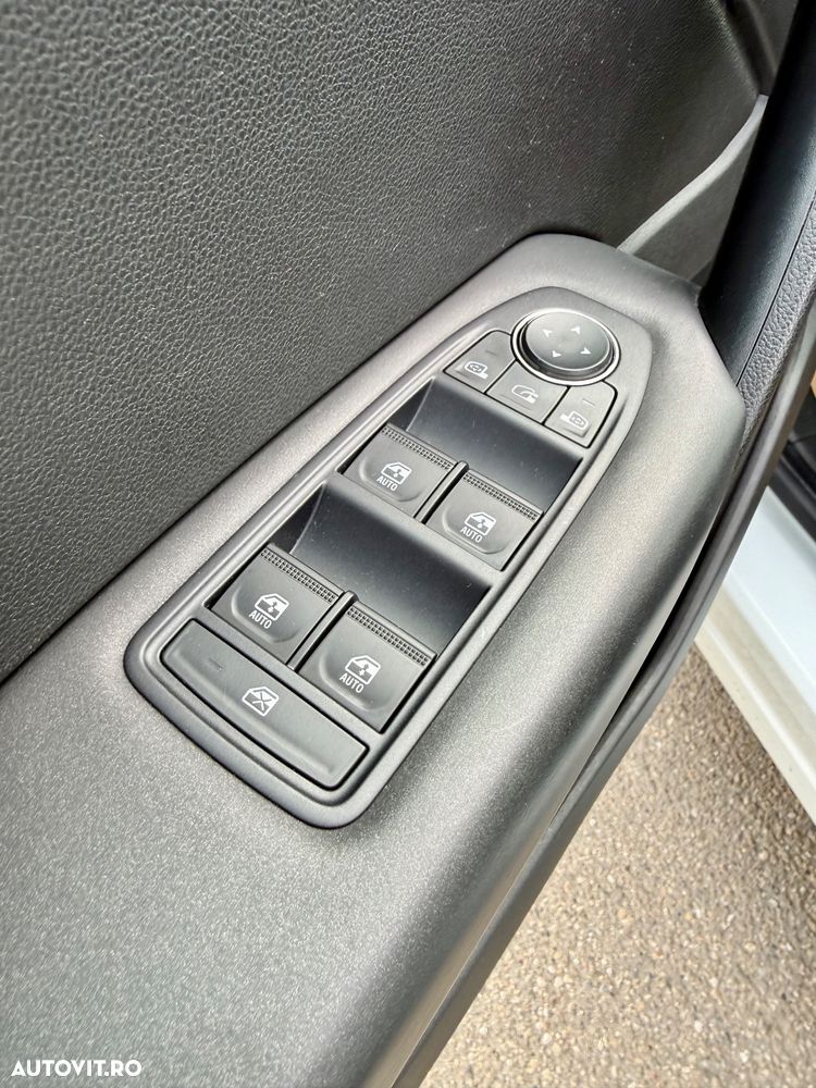 Renault Captur TCe 140 FAP Zen - 16