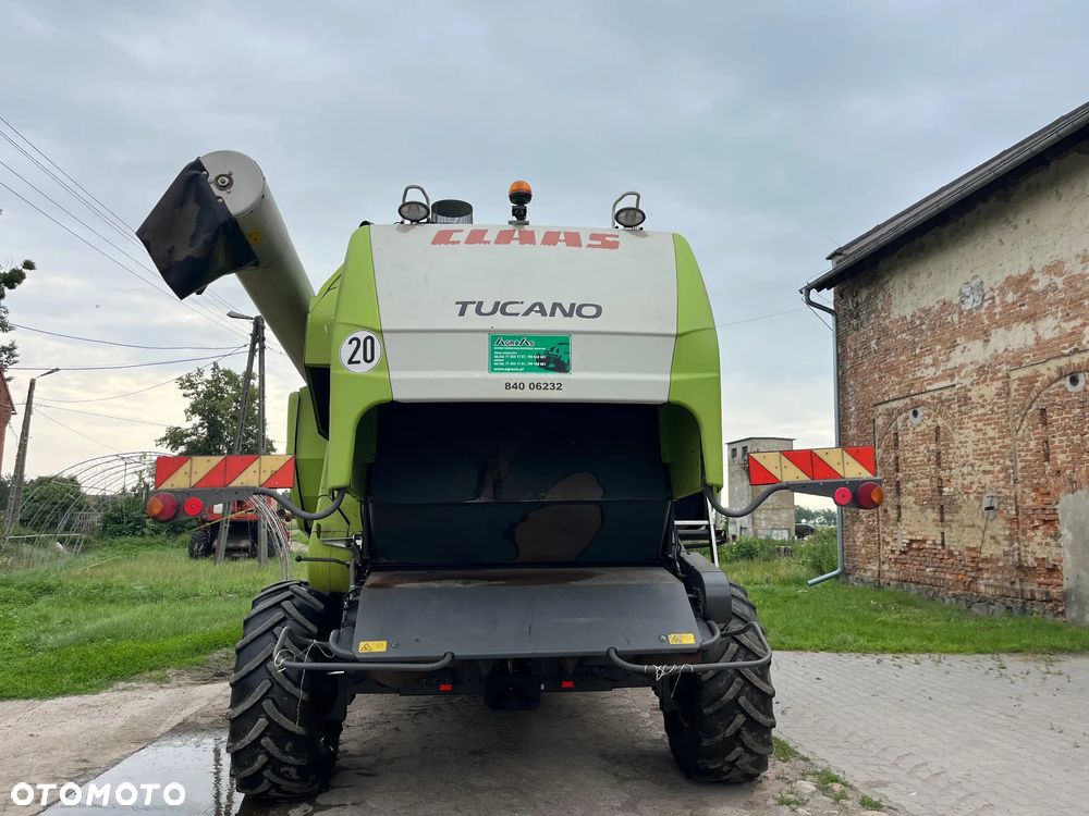 Claas TUCANO 480 - 4