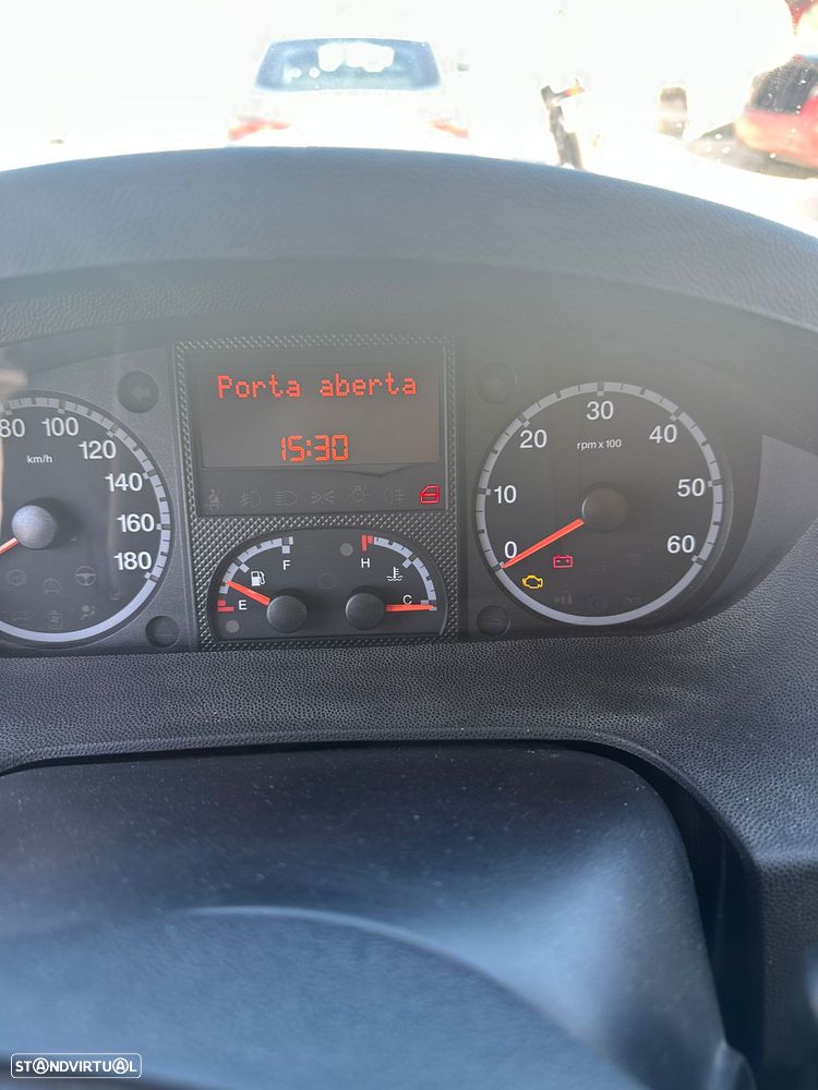 Rapido Serie 6F 691 cama central - 34