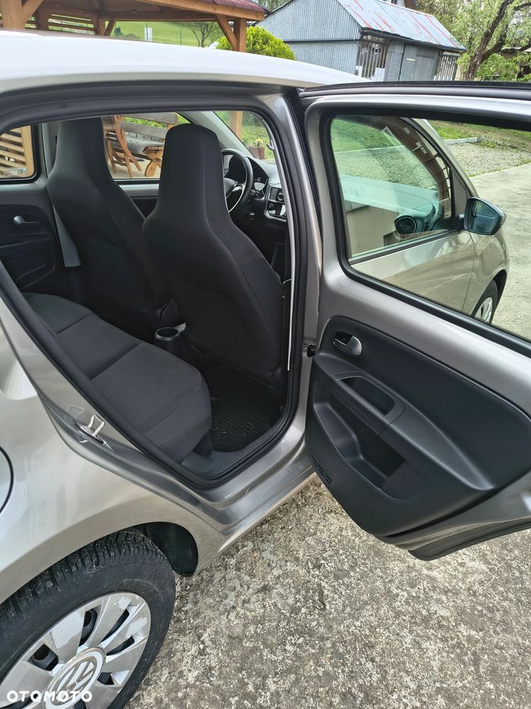 Volkswagen up! - 18