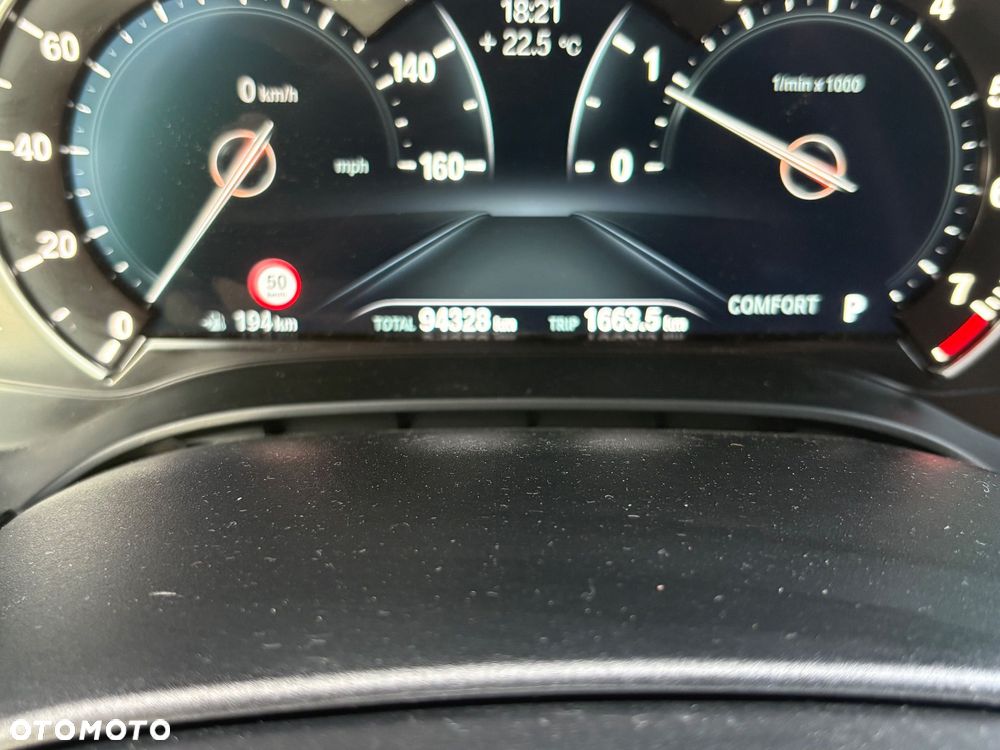 BMW Seria 5 530i GPF xDrive Sport Line sport - 10