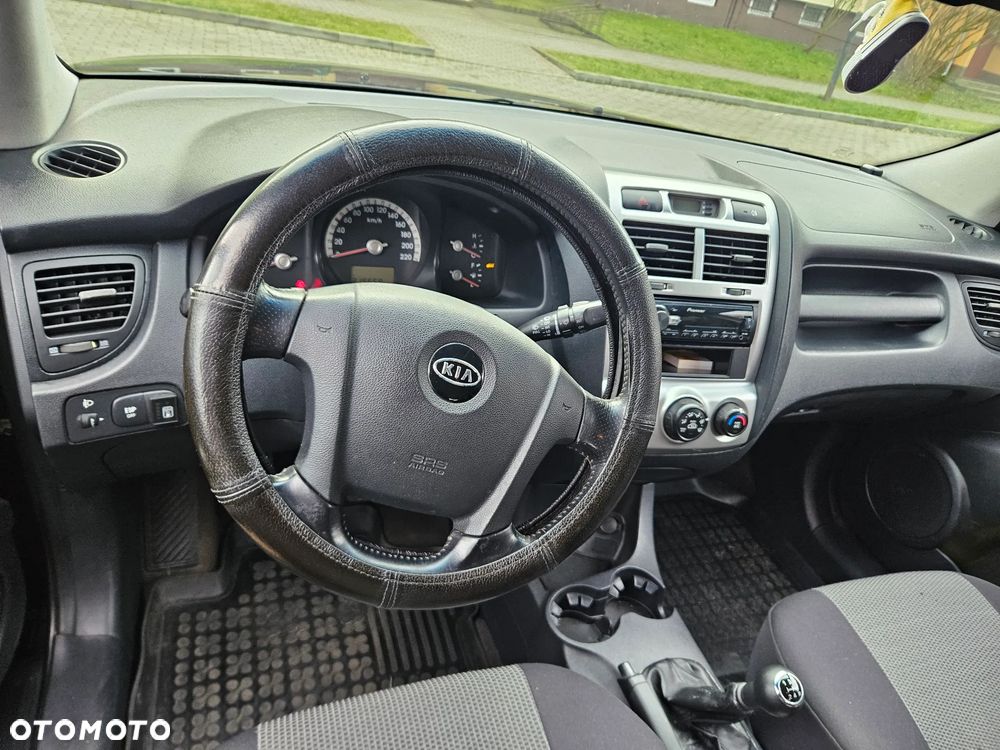 Kia Sportage - 16