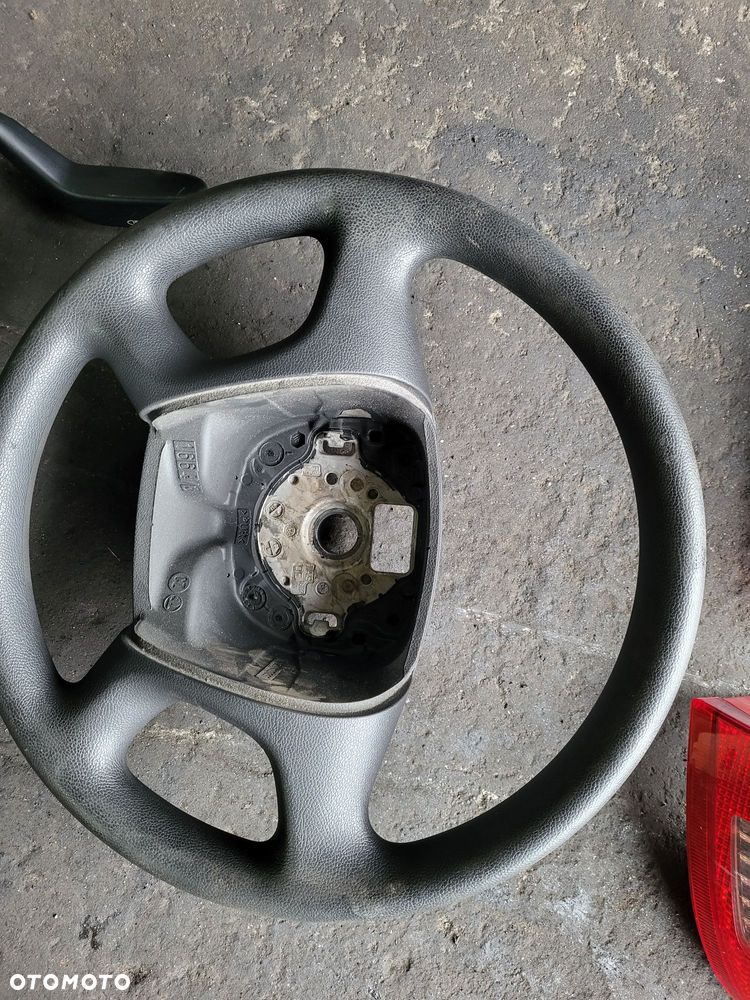 Kierownica skoda fabia 2 07r