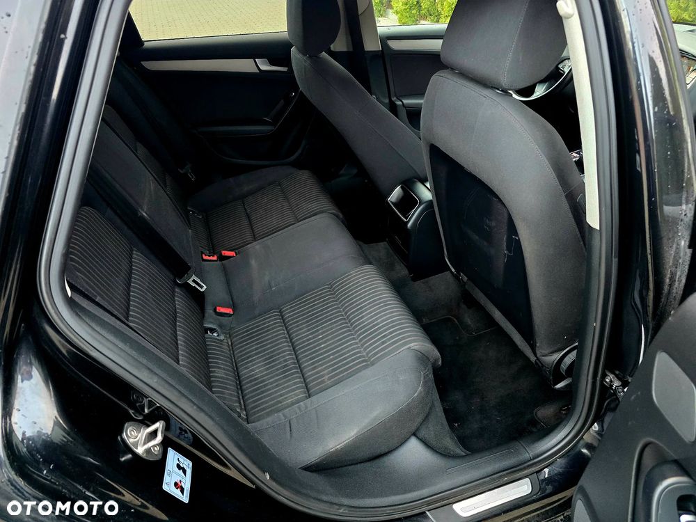 Audi A4 Avant 2.0 TDI DPF Ambiente - 24