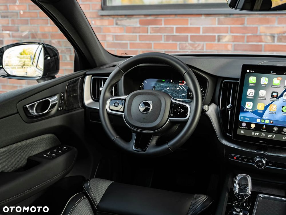 Volvo XC 60 B5 B AWD Plus Dark - 31
