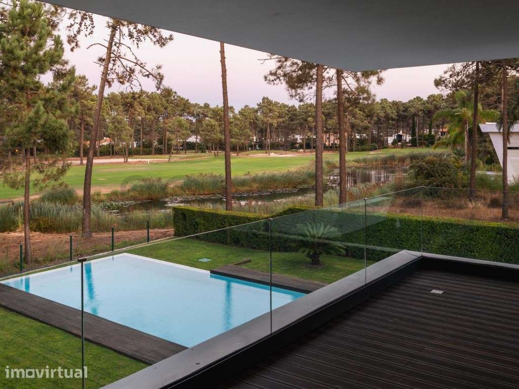 Moradia de design contemporâneo T5 na Herdade da Aroeira | 1ª Linha... - Grande imagem: 2/14