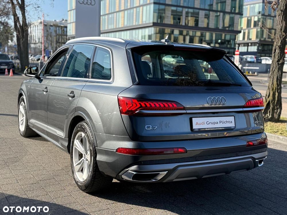 Audi Q7 - 11