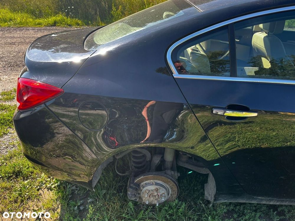 BŁOTNIK TYLNY PRAWY SEDAN OPEL INSIGNIA A Z20R