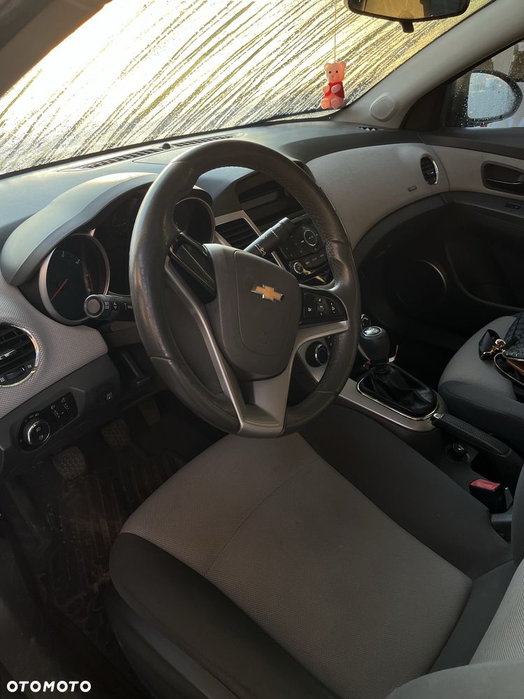 Chevrolet Cruze - 3