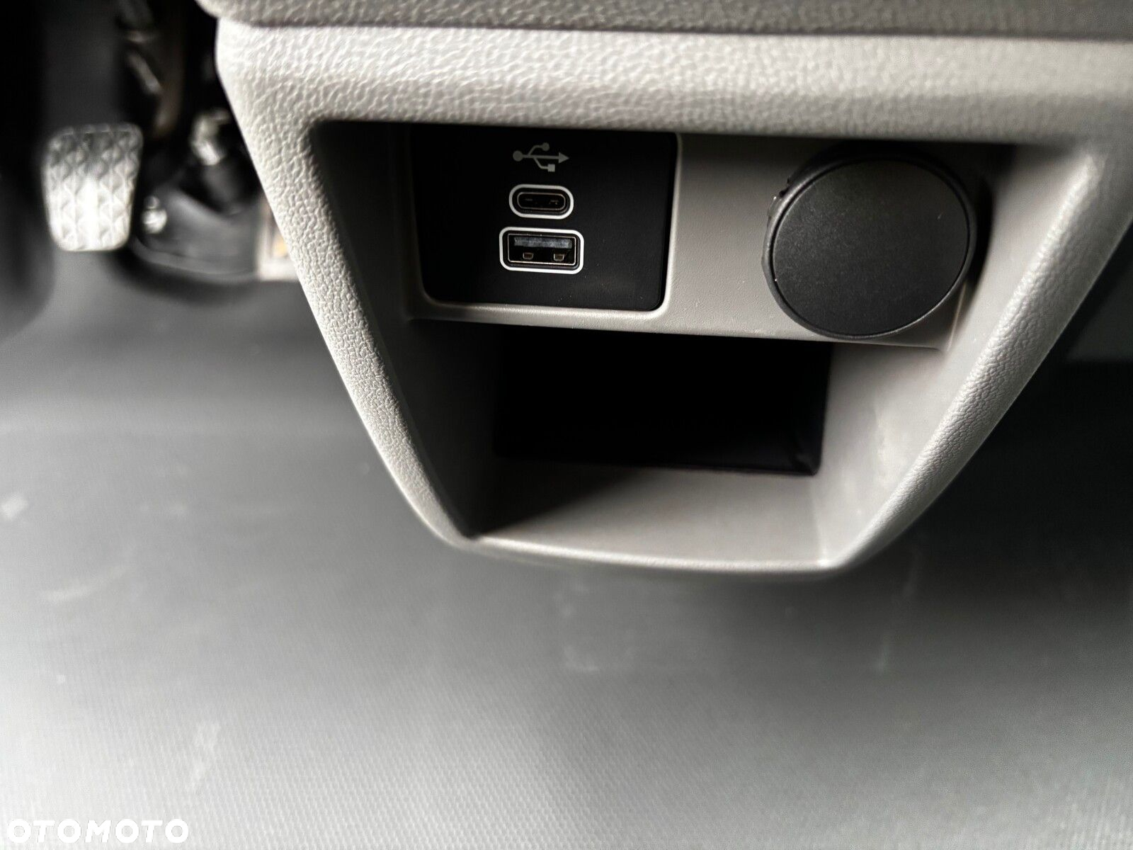 Volkswagen Transporter 2.0 TDI 150KM 6-bm L1 - 5