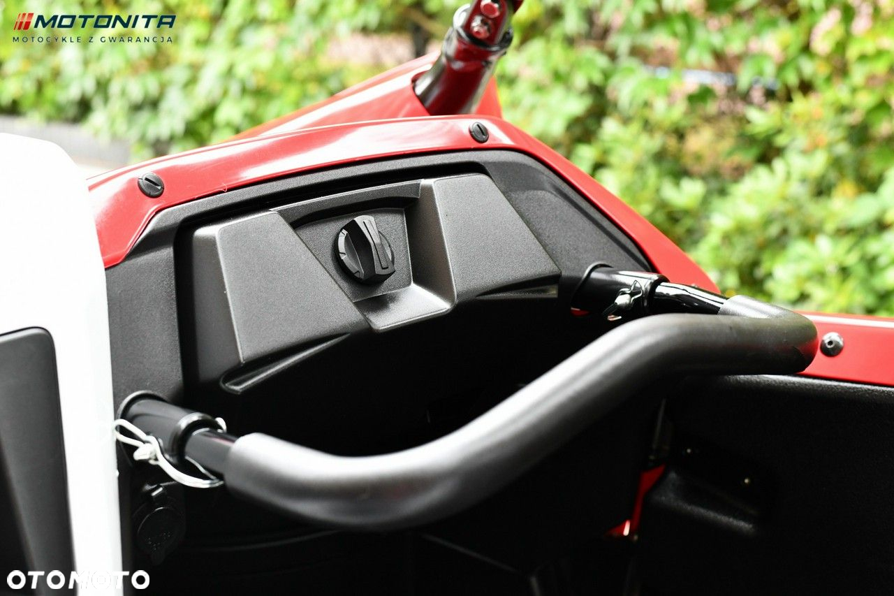 Yamaha Inny - 8