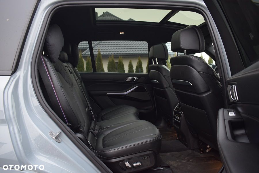 BMW X7 xDrive40d mHEV Individual Edition sport - 14
