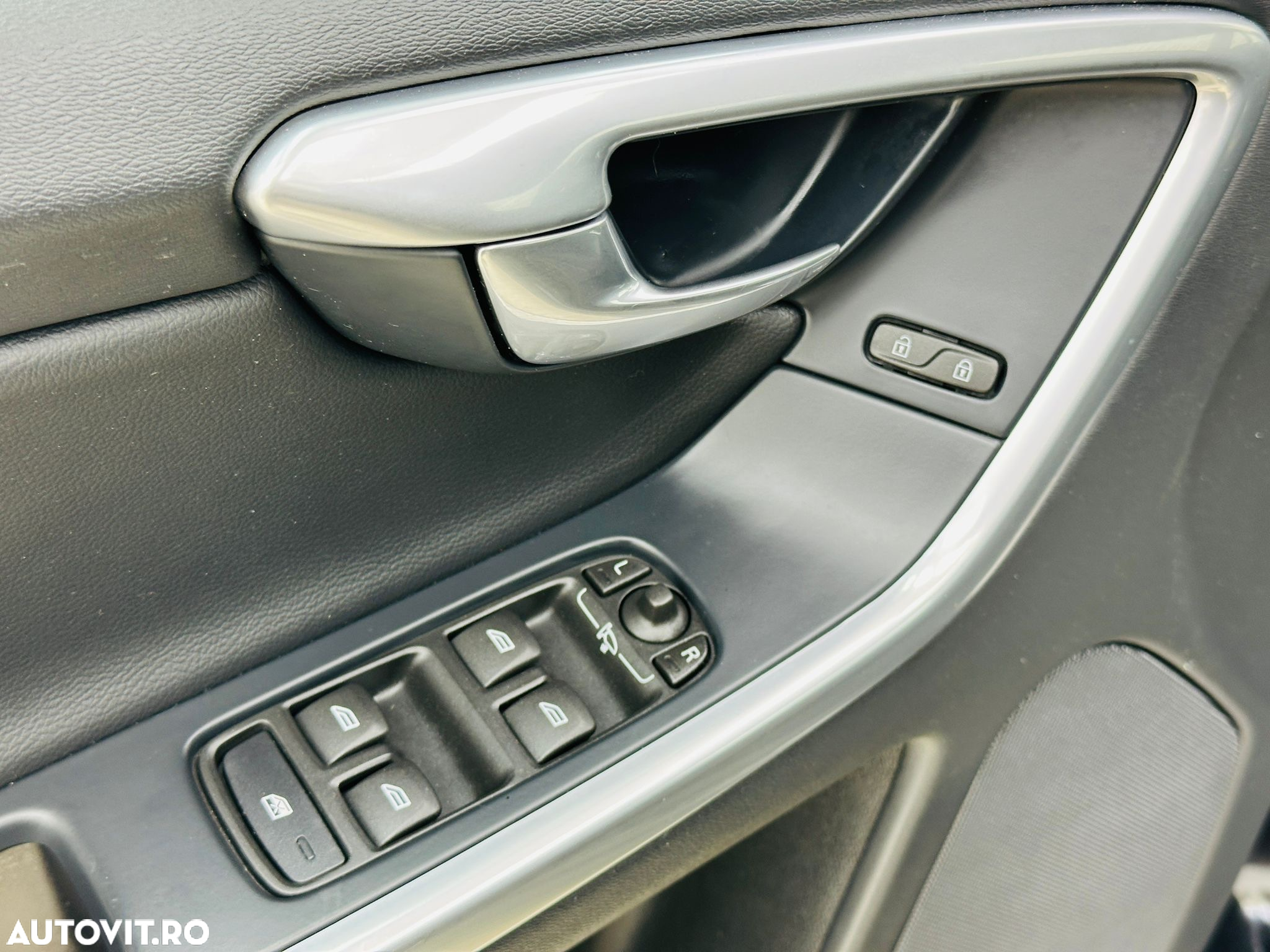 Volvo XC 60 - 18