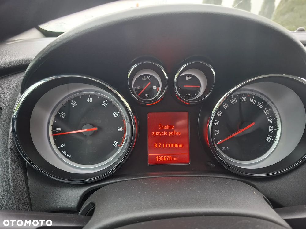 Opel Astra 1.4 T Executive EU6 - 12