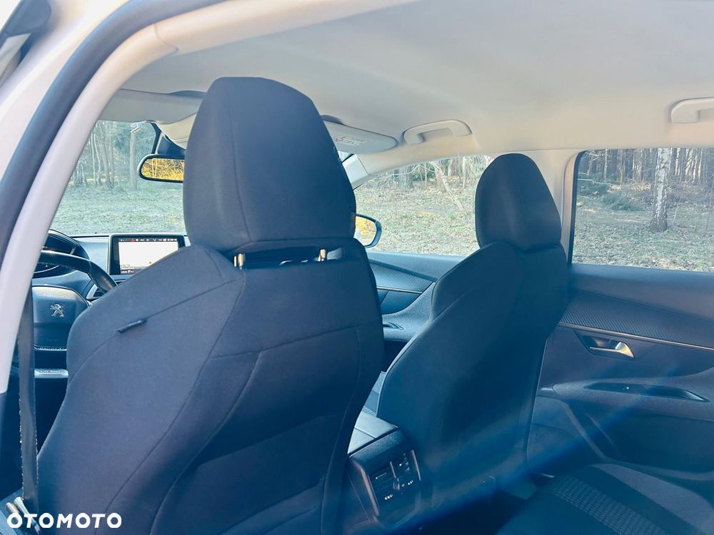 Peugeot 3008 1.6 BlueHDi Allure S&S - 15