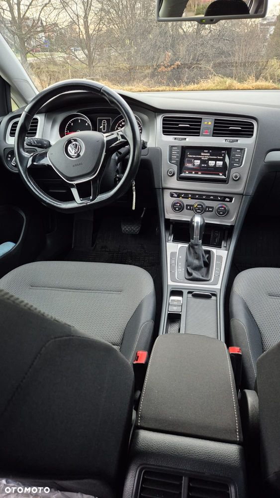 Volkswagen Golf 1.6 TDI BlueMotion Technology DSG Lounge - 11