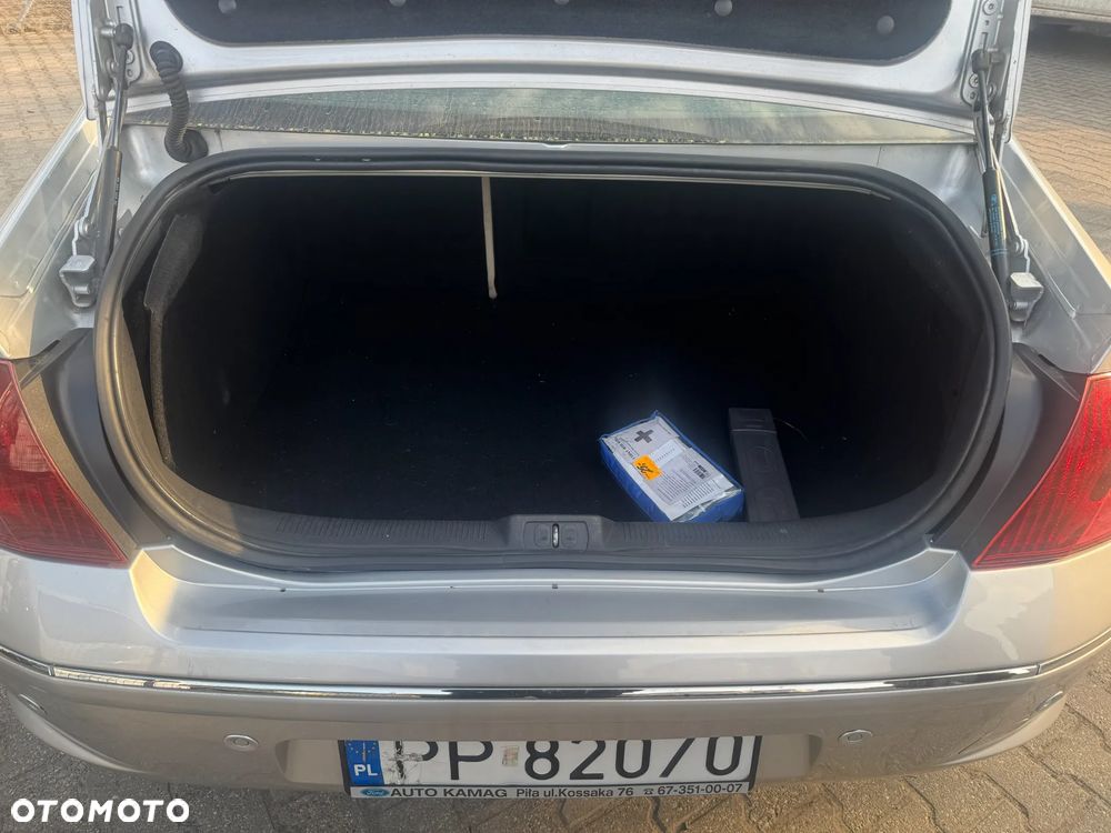 Peugeot 407 1.6 HDi Premium - 9