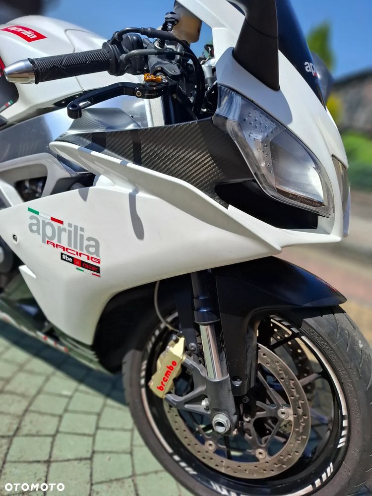 Aprilia RSV - 12