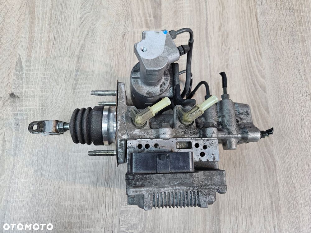 toyota auris ii 13-17 1.8 hybrid pompa abs 47210-12160 gk - 1