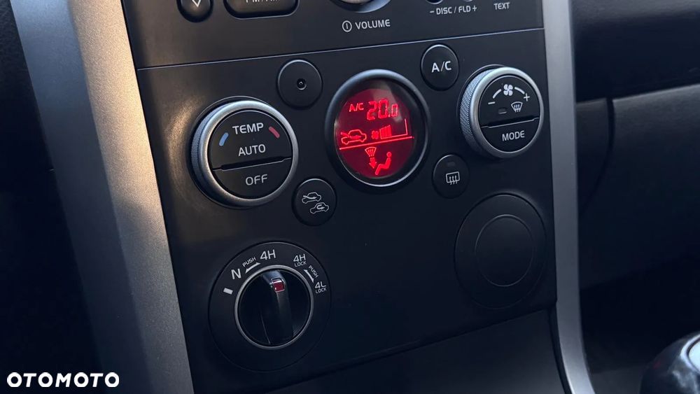 Suzuki Grand Vitara 2.0 - 14