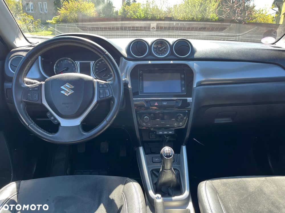 Suzuki Vitara 1.6 Premium 2WD - 21