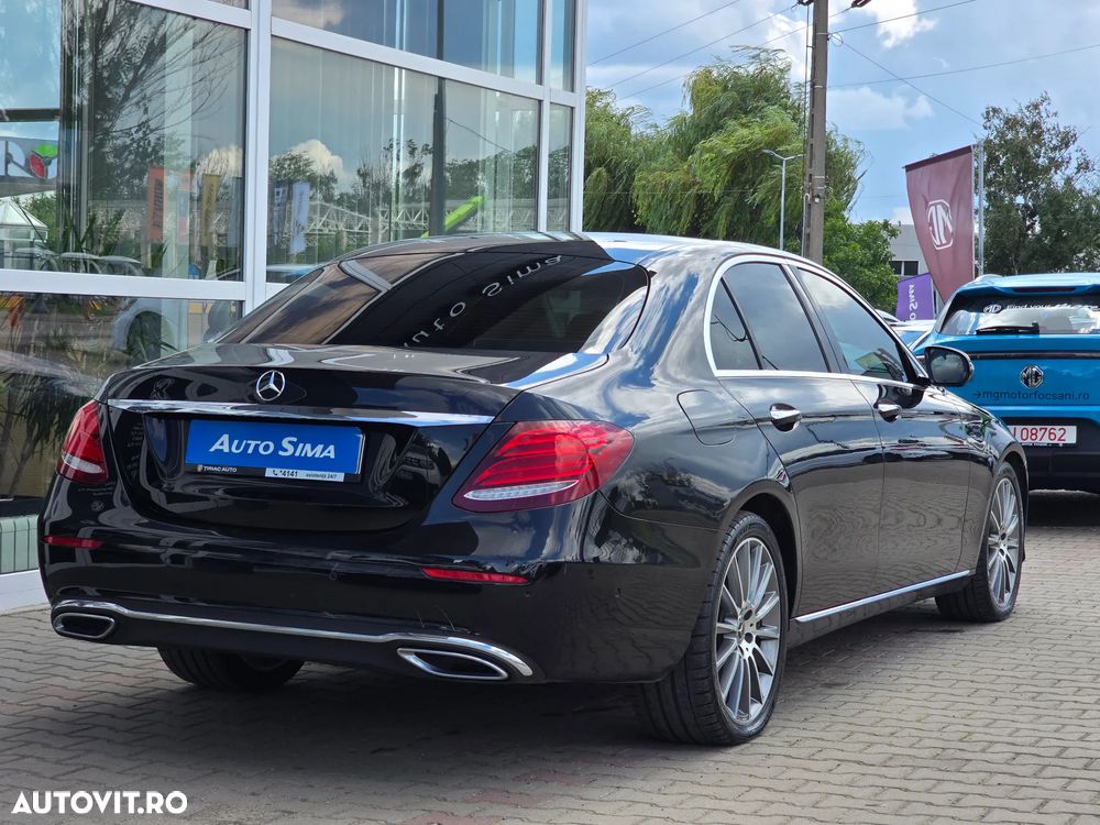 Mercedes-Benz E - 8