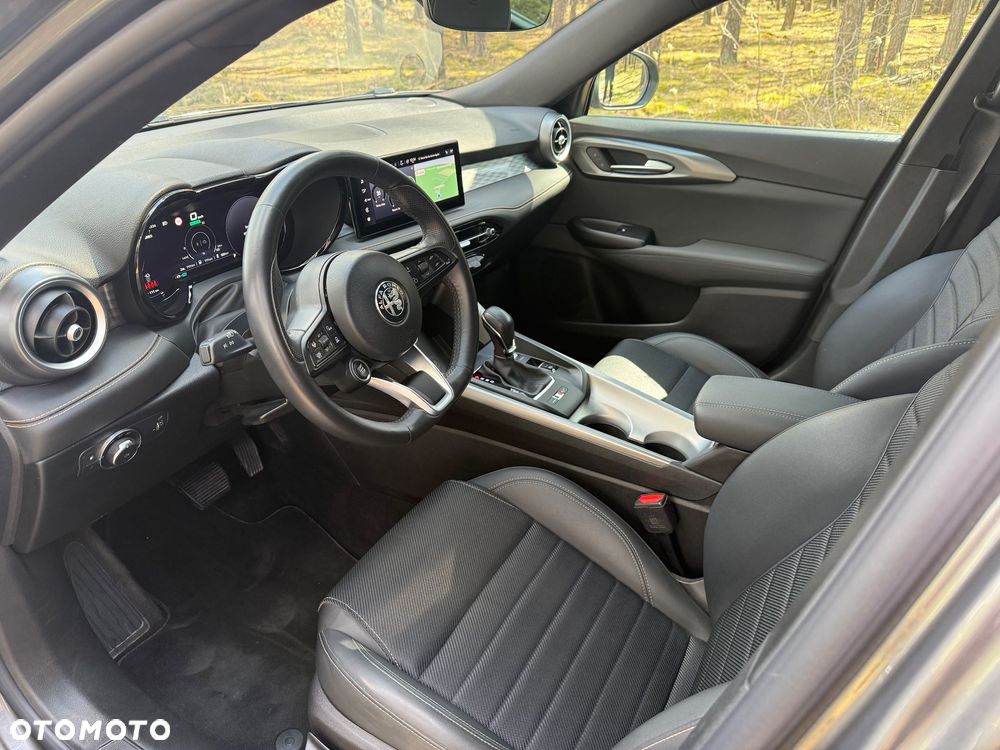 Alfa Romeo Tonale 1.3 VGT Q4 Ti - 23