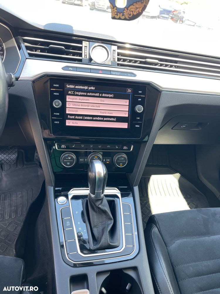 Volkswagen Passat 2.0 TDI DSG Highline - 35