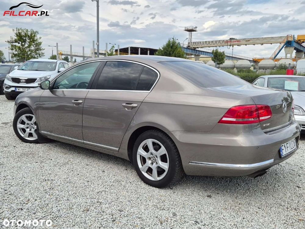 Volkswagen Passat - 26
