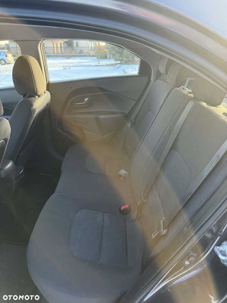 Kia Rio 1.2 M - 21