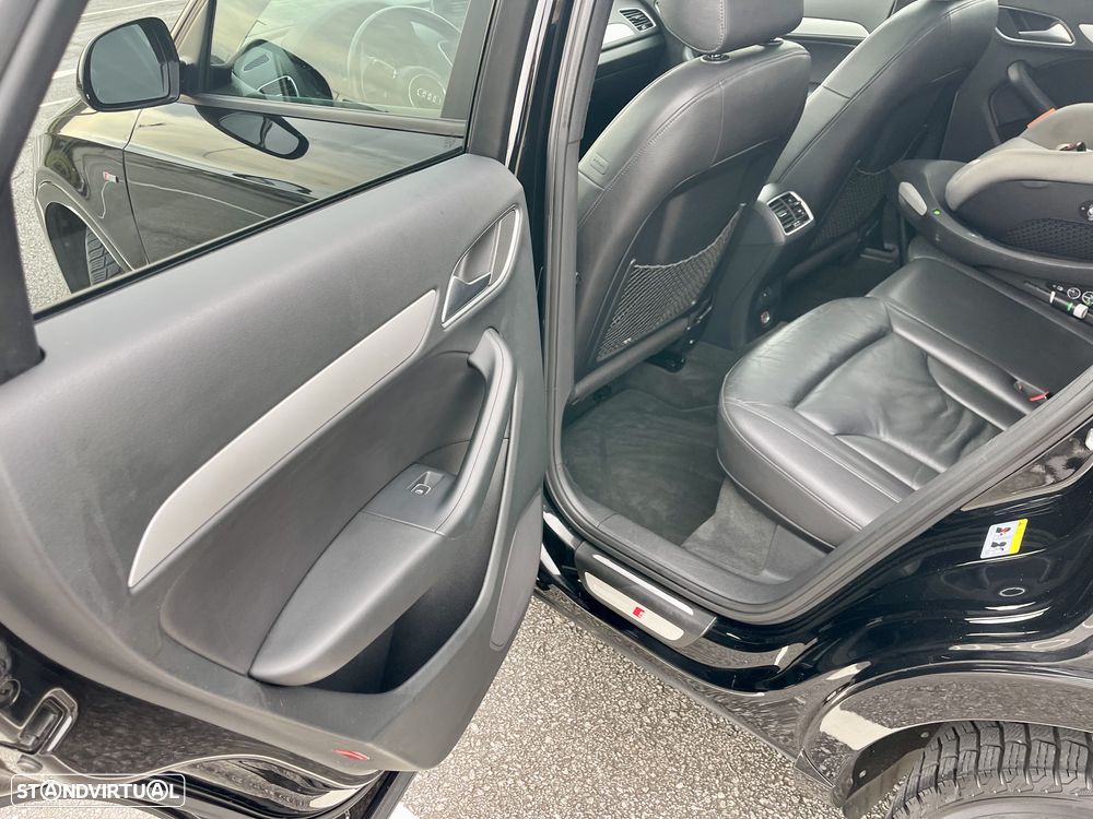 Audi Q3 2.0 TFSI quattro S tronic design - 30