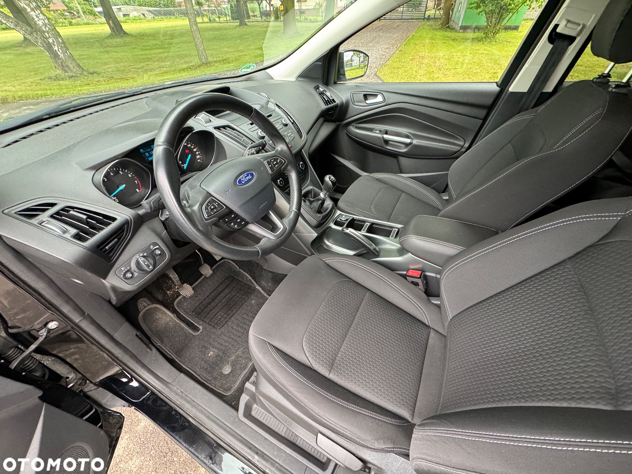 Ford Kuga - 13