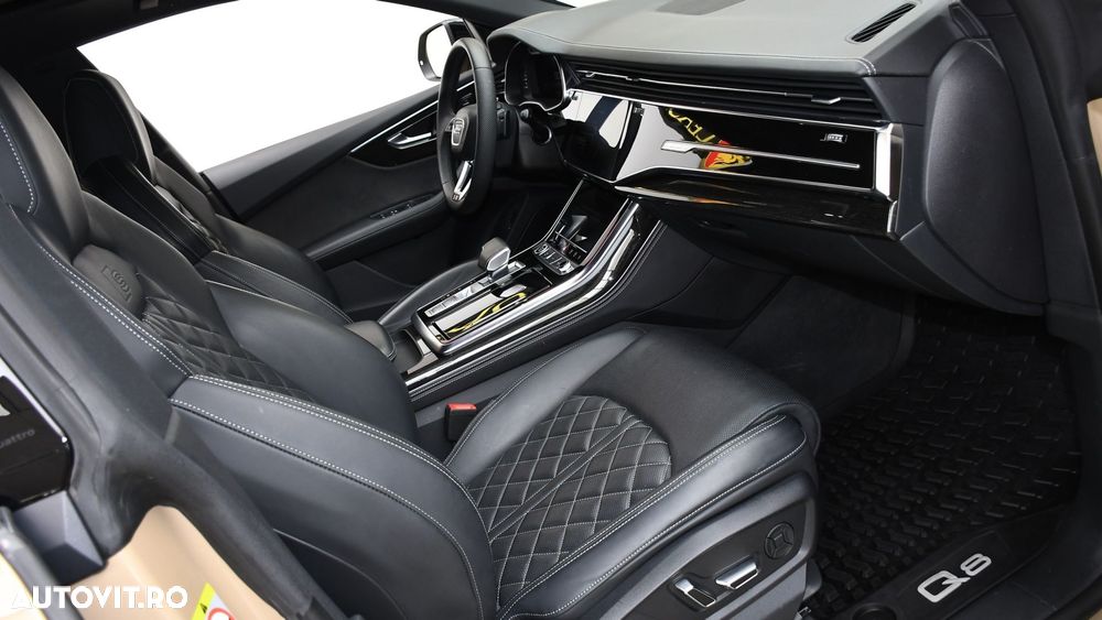 Audi Q8 - 9