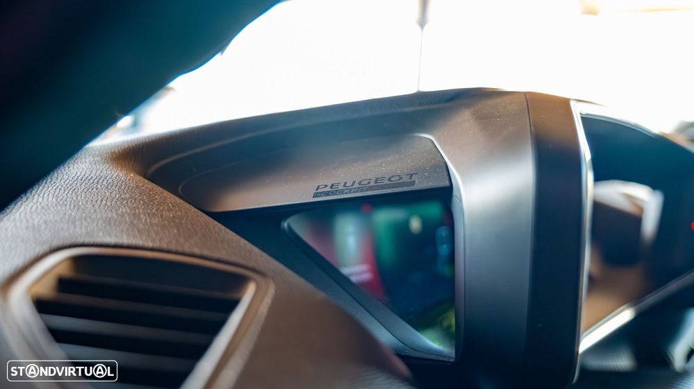 Peugeot 2008 1.2 PureTech Allure Pack - 15