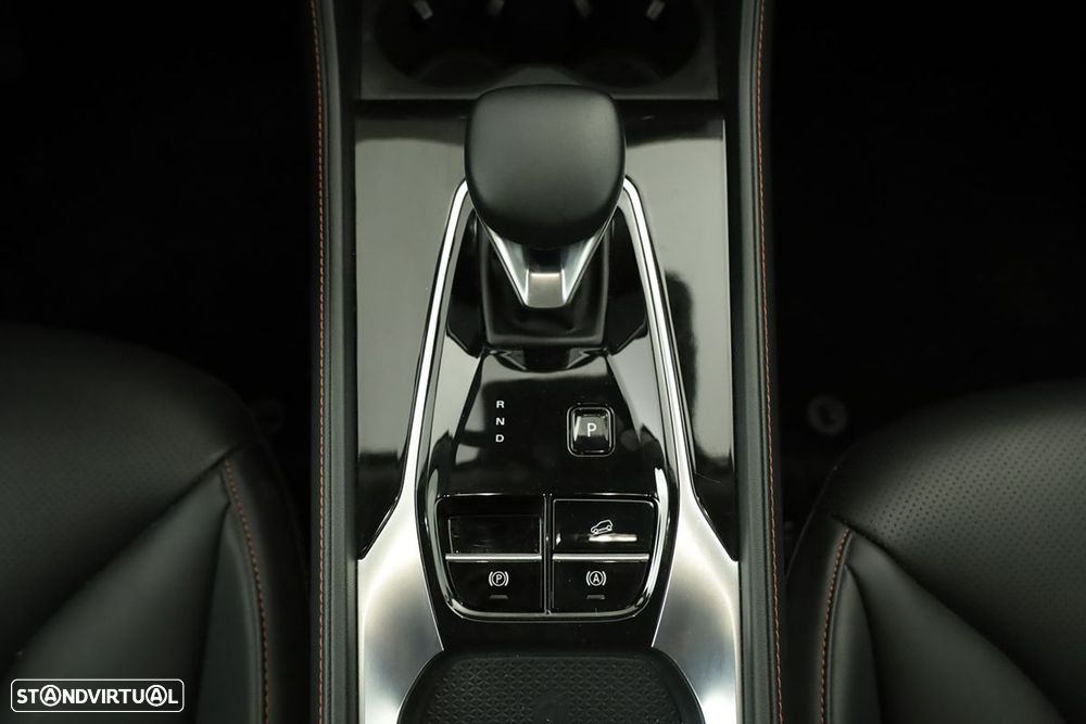 MG EHS 1.5 T-GDI Plug-in Hybrid Luxury - 14