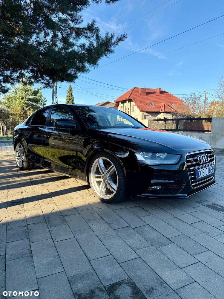 Audi A4 Limousine - 5