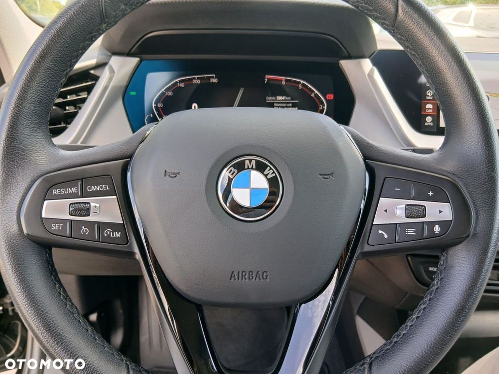 BMW Seria 1 118i - 24