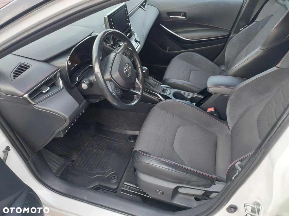 Toyota Corolla - 16
