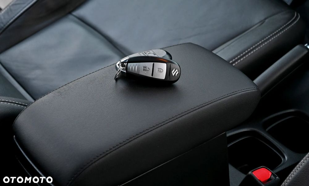 Suzuki SX4 S-Cross 1.6 DDiS Premium 4WD - 35