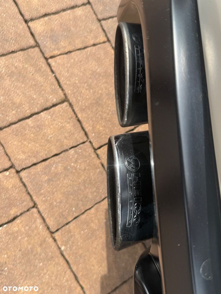 Volvo V40 T4 R-Design - 10