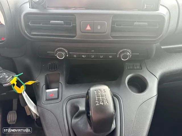 Opel COMBO 3 LUG. - 14