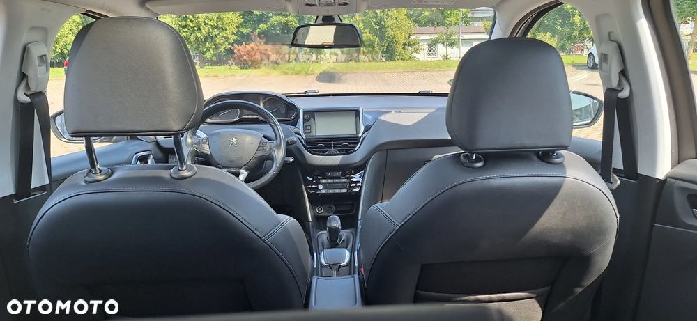Peugeot 2008 - 9