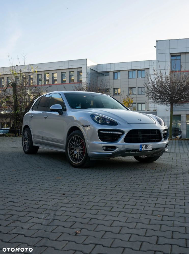Porsche Cayenne GTS - 3