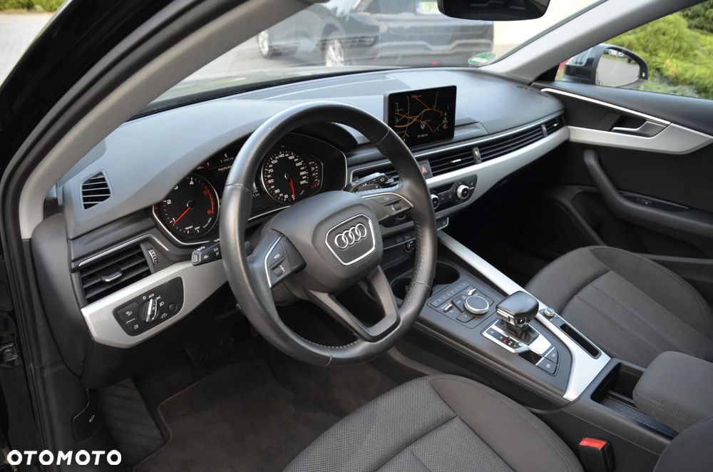 Audi A4 Avant 30 TDI S tronic design - 7