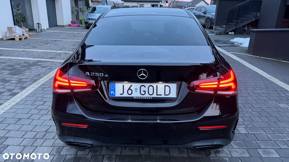 Mercedes-Benz Klasa A 250 e 8G-DCT AMG Line - 7